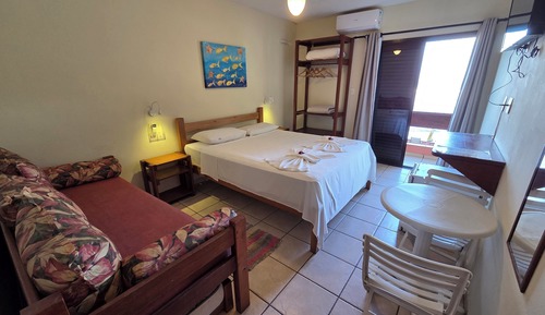 Suite, Sea View