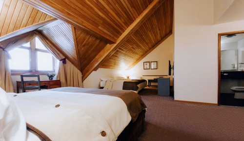 Loft, Multiple Beds