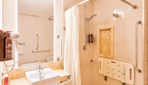 Standard King Room - Accessible