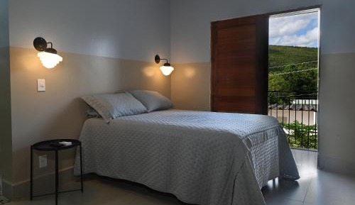 Suite with Mountain View