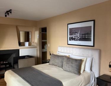 Superior King Suite