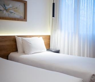 Standard Twin Room - Non-Smoking