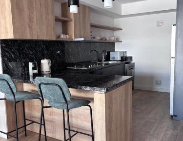 One-Bedroom Apartment with Lake View