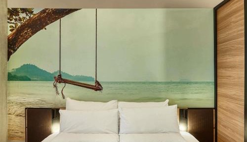 Superior Apartment with One Queen Bed