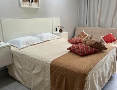 Queen Room with Garden View