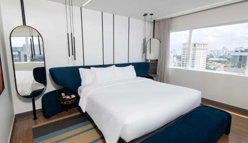 Presidential Suite with One King Bed and Bathtub