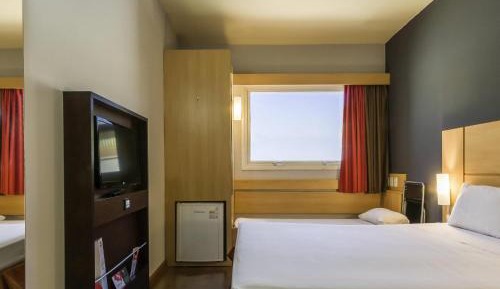 Double Room with Extra Child Bed