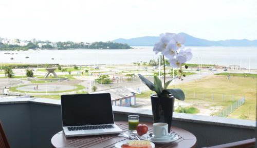 Deluxe Double Room with Balcony and Sea View