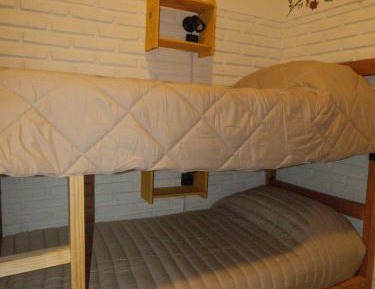 Single Bed in Mixed Dormitory Room