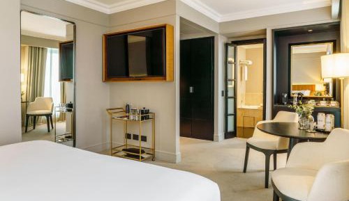 Premier Room