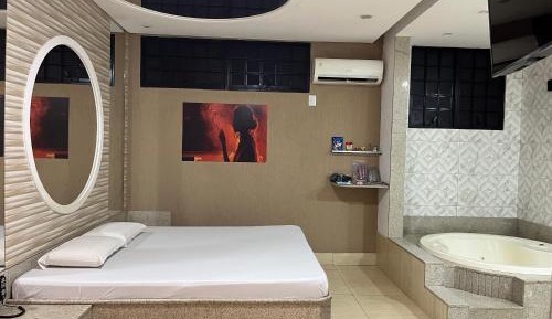 Studio with Spa Bath
