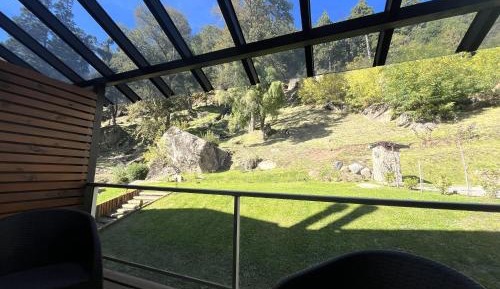 Two-Bedroom Apartment with Mountain View