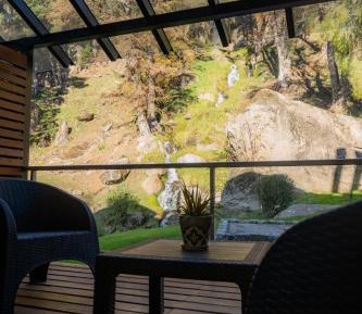 Two-Bedroom Apartment with Mountain View