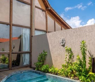 Deluxe Bungalow with Garden View