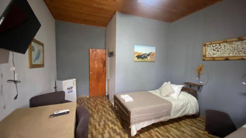 Twin Room with Private Bathroom