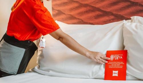 Quarto Cama Casal Standard 