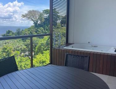 One-Bedroom Apartment with Spa Bath