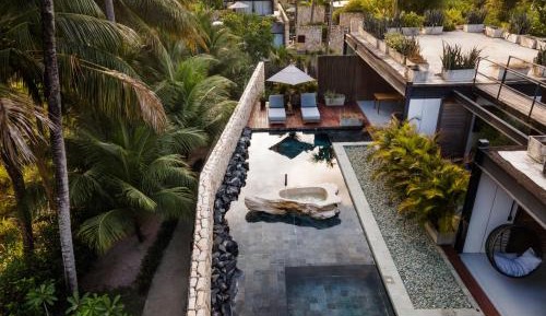 Suite with Garden View