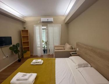 Triple Room with Private Bathroom