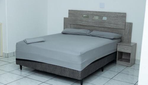 One-Bedroom Deluxe Apartment