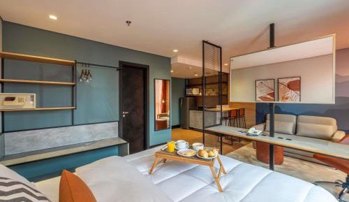 Deluxe Room with Queen Bed and Sofa Bed