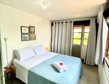 One-Bedroom Apartment with Park View