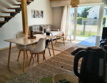 Deluxe One-Bedroom Apartment