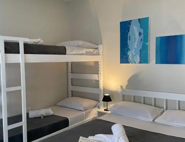 Deluxe Family Suite