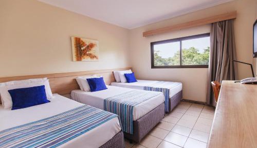 Executive Triple Room with Single Beds