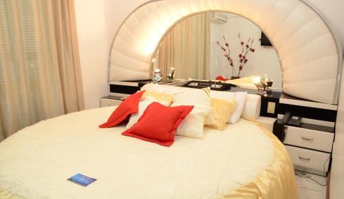 Suite (4 Adults)