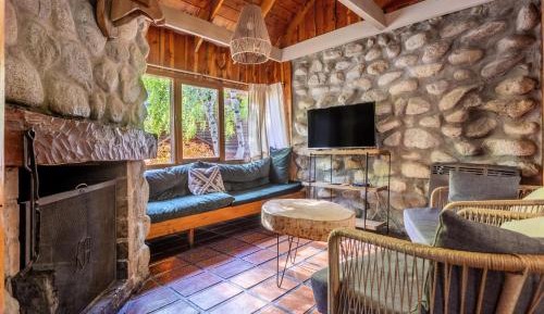 Bungalow (6 Adults)
