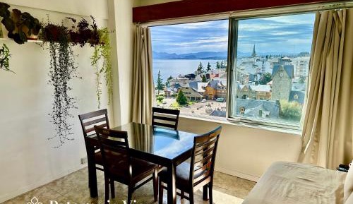 Apartment with Lake View