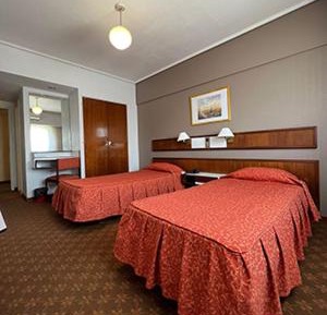 Twin Room with Private Bathroom