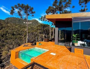 Superior Chalet