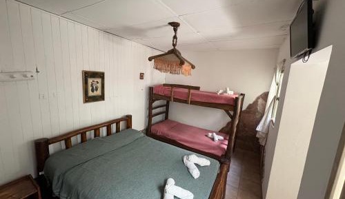 Quadruple Room with Private Bathroom