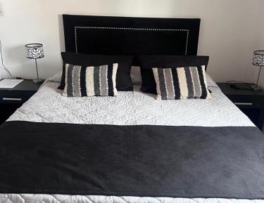 Double or Twin Room with Shared Bathroom
