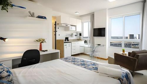Apartment with City View