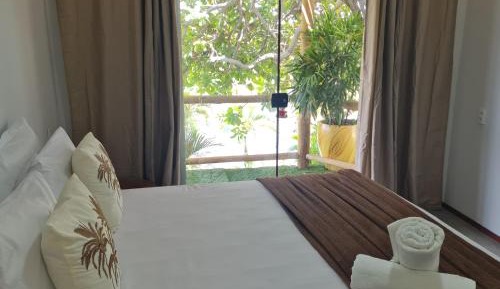 Deluxe Queen Suite