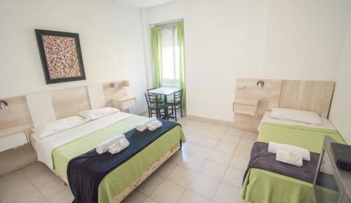 Comfort Triple Room