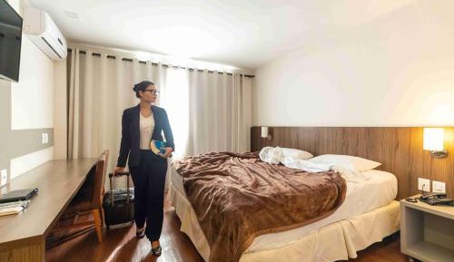 Deluxe Queen Room