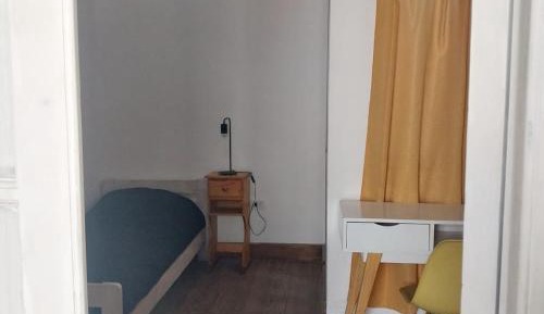 Single Room with Shared Bathroom