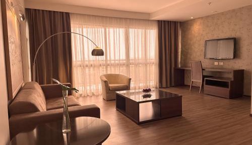 Suite (2 Adults)