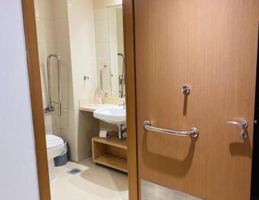 1 Double Bed, Mobility Executive Accessible Room, Roll-In Shower, Non-Smoking
