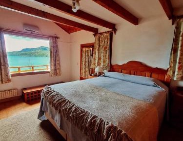 Bungalow - Water Front 