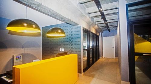Deluxe Studio