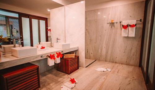 Superior Suite with Garden View