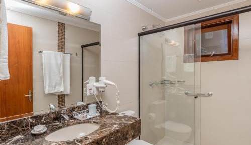 Queen Room with Spa Bath