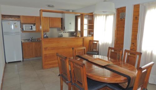 Bungalow (6 Adults)