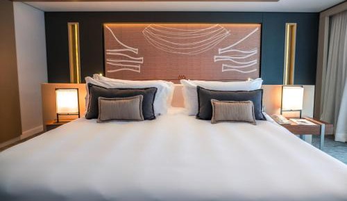 Premium King Room
