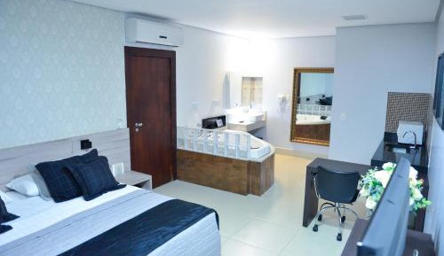 Studio with Spa Bath